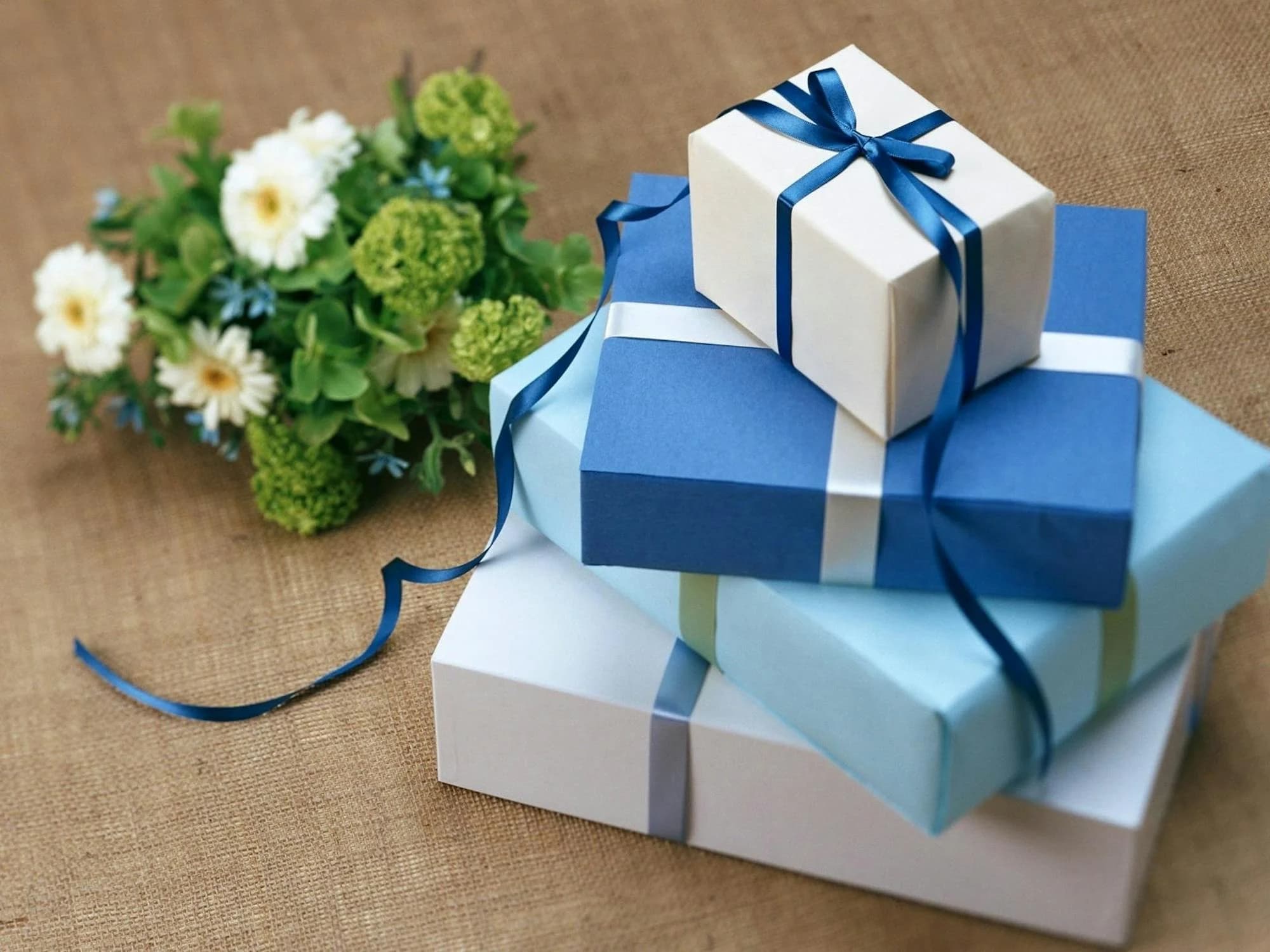 Hampers custom Zakado dengan packaging premium